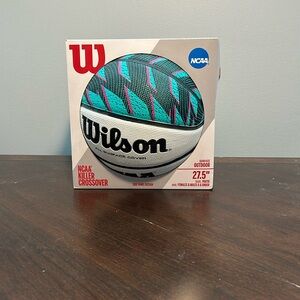 Youth 27.5in. Wilson basketball